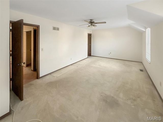 312 Crown Colony Court F, St Peters, MO 63376