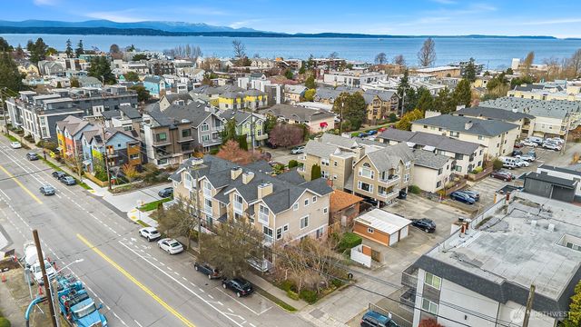 3056 60th Avenue SW, Seattle, WA 98116