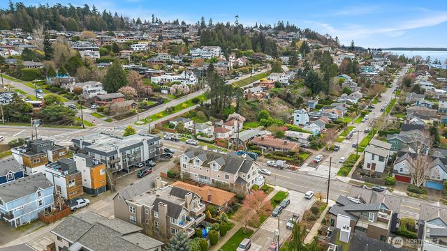 3056 60th Avenue SW, Seattle, WA 98116
