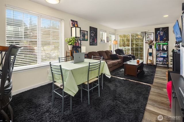 3056 60th Avenue SW, Seattle, WA 98116