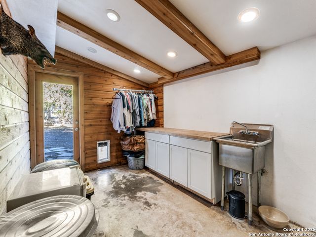 1237 wiltshire, Terrell Hills, TX 78209