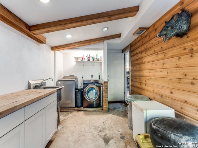 1237 wiltshire, Terrell Hills, TX 78209