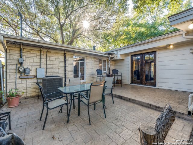 1237 wiltshire, Terrell Hills, TX 78209