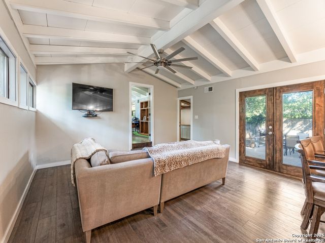 1237 wiltshire, Terrell Hills, TX 78209