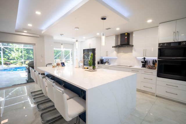 10438 BUENA VENTURA Drive, Boca Raton, FL 33498