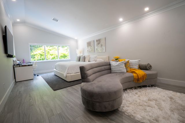10438 BUENA VENTURA Drive, Boca Raton, FL 33498