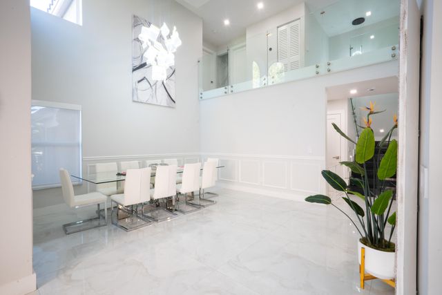 10438 BUENA VENTURA Drive, Boca Raton, FL 33498