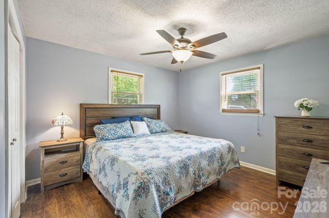 2060 Barringer Circle, Newton, NC 28658