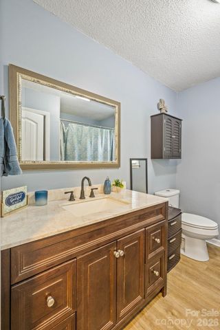 2060 Barringer Circle, Newton, NC 28658