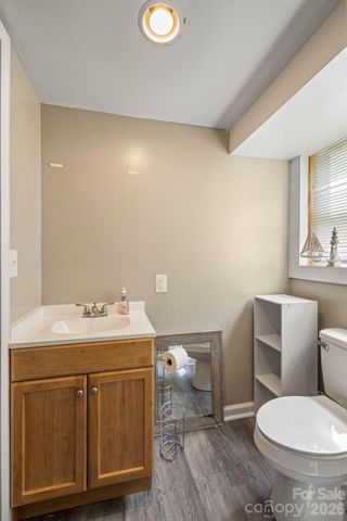 2060 Barringer Circle, Newton, NC 28658