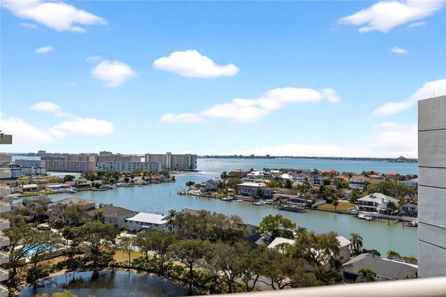 5950 PELICAN BAY PLAZA S 2E, Gulfport, FL 33707