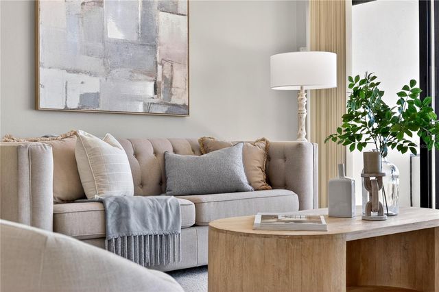 5950 PELICAN BAY PLAZA S 2E, Gulfport, FL 33707