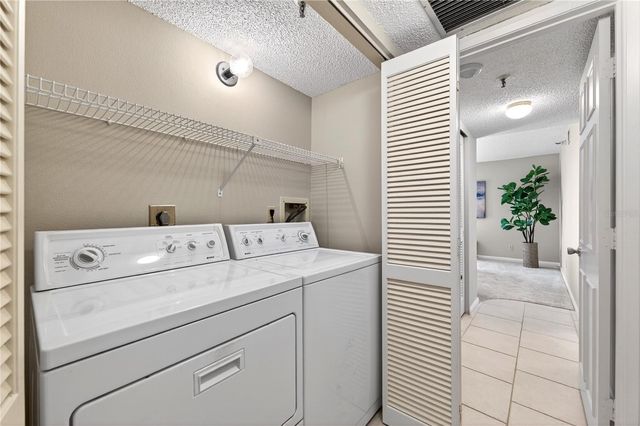 5950 PELICAN BAY PLAZA S 2E, Gulfport, FL 33707