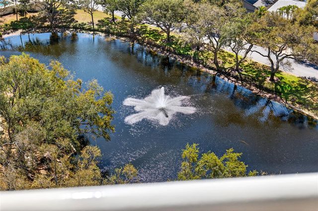 5950 PELICAN BAY PLAZA S 2E, Gulfport, FL 33707