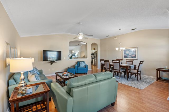 913 Oak Arbor Cir, St Augustine, FL 32084
