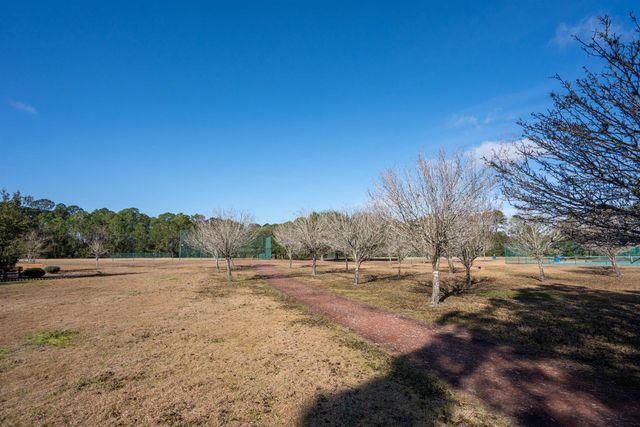 913 Oak Arbor Cir, St Augustine, FL 32084