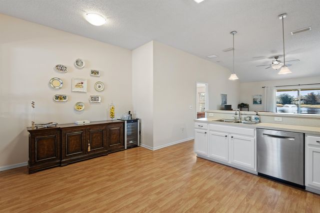 913 Oak Arbor Cir, St Augustine, FL 32084