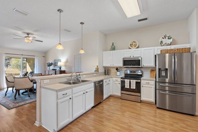 913 Oak Arbor Cir, St Augustine, FL 32084