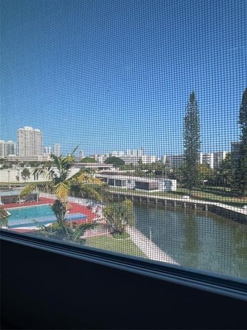 2859 Leonard Drive G414, Aventura, FL 33160