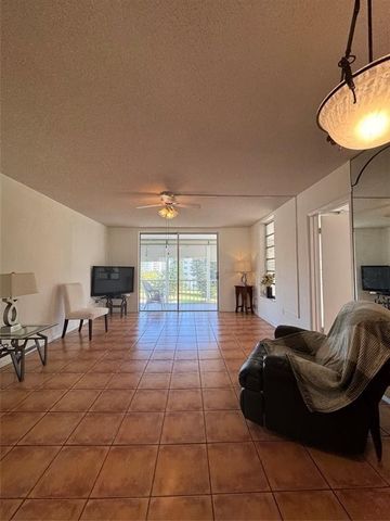 2859 Leonard Drive G414, Aventura, FL 33160