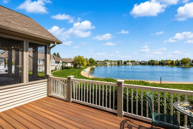 6641 Dockside Drive, South Bend, IN 46628