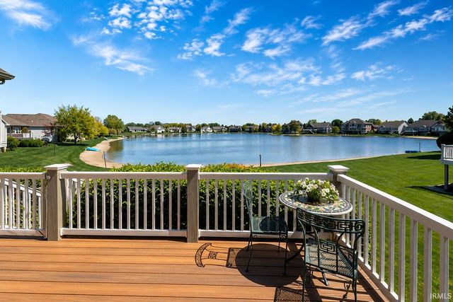 6641 Dockside Drive, South Bend, IN 46628