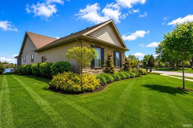6641 Dockside Drive, South Bend, IN 46628