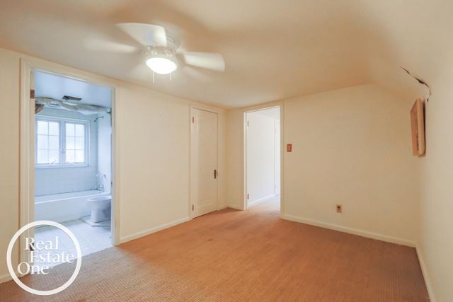 855 Loraine Street, Grosse Pointe, MI 48230