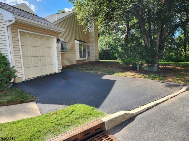 91 Stonehedge Ct 91, Franklin Twp., NJ 08873