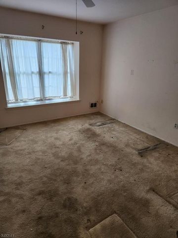 91 Stonehedge Ct 91, Franklin Twp., NJ 08873