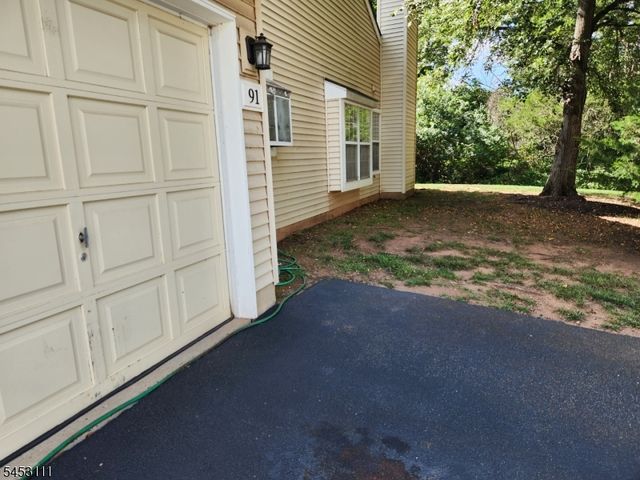 91 Stonehedge Ct 91, Franklin Twp., NJ 08873