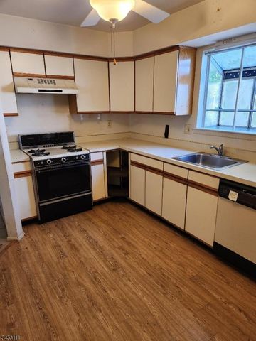 91 Stonehedge Ct 91, Franklin Twp., NJ 08873