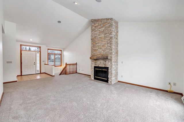 1655 REMINGTON RIDGE WAY, De Pere, WI 54115