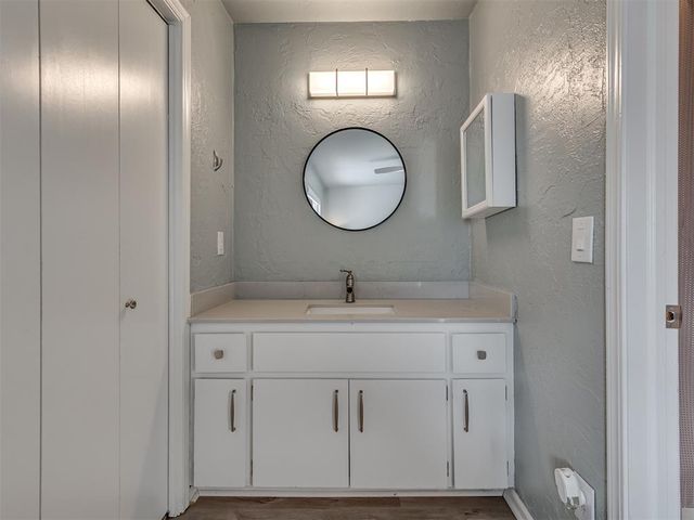 10011 Hefner Village Terrace, Oklahoma City, OK 73162