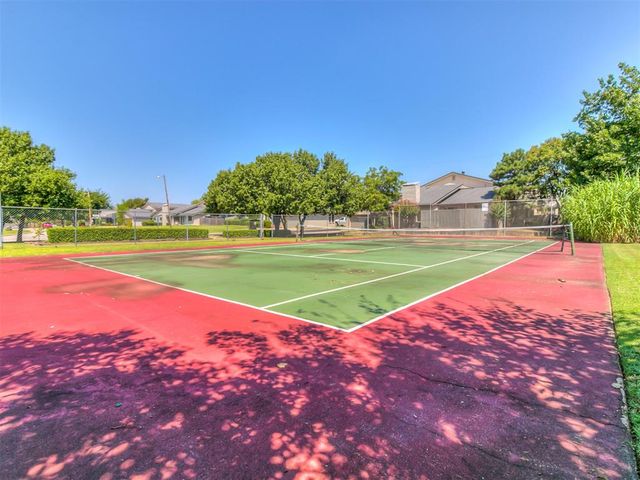 10011 Hefner Village Terrace, Oklahoma City, OK 73162