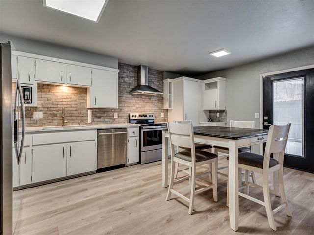 10011 Hefner Village Terrace, Oklahoma City, OK 73162