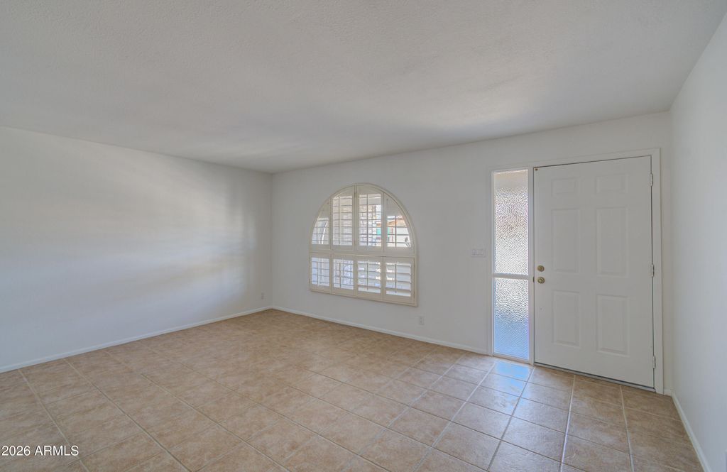 4025 E CRESCENT Avenue, Mesa, AZ 85206 — photo 5