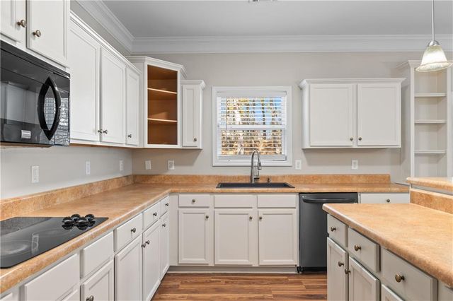 375 Parkmont Way, Dallas, GA 30132