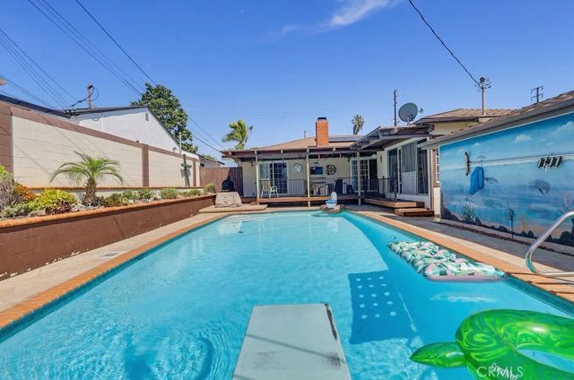 11339 1st Avenue, Whittier, CA 90604