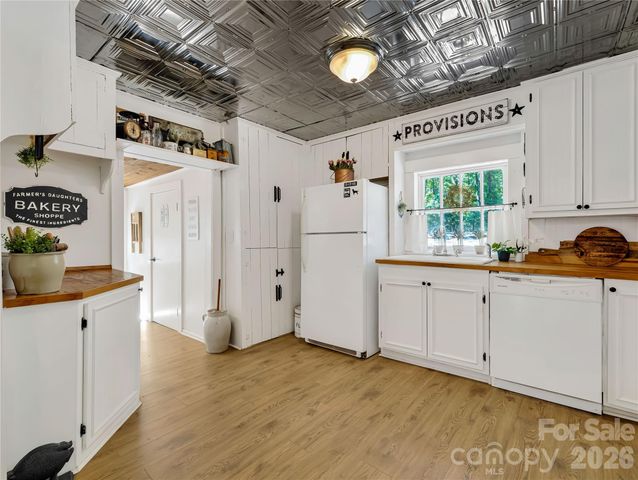 289 Carson Street, Tryon, NC 28782