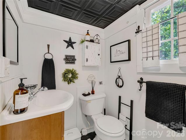289 Carson Street, Tryon, NC 28782