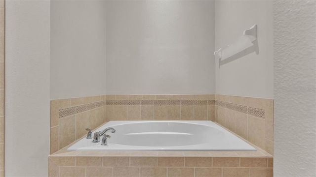 6528 SEDGEFORD DRIVE, Lakeland, FL 33811