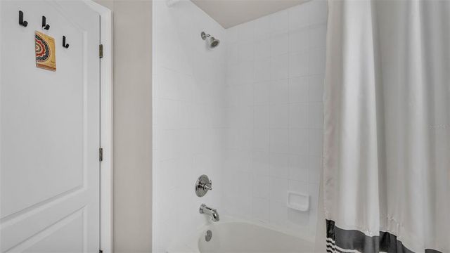 6528 SEDGEFORD DRIVE, Lakeland, FL 33811
