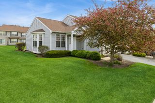 725 Duvall Drive, Woodstock, IL 60098