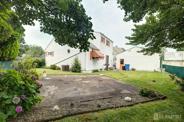 4 Jasko Court, South Amboy, NJ 08879
