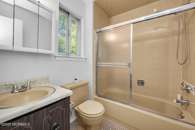 16 Moak Drive, Hazlet, NJ 07730