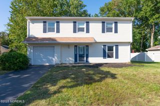 16 Moak Drive, Hazlet, NJ 07730