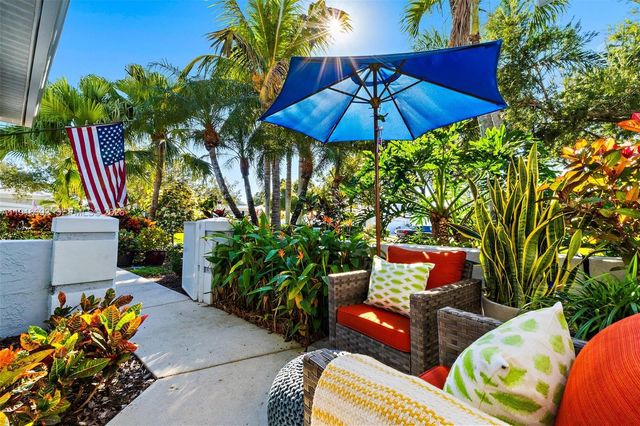 1832 SW Willowbend Ln, Palm City, FL 34990