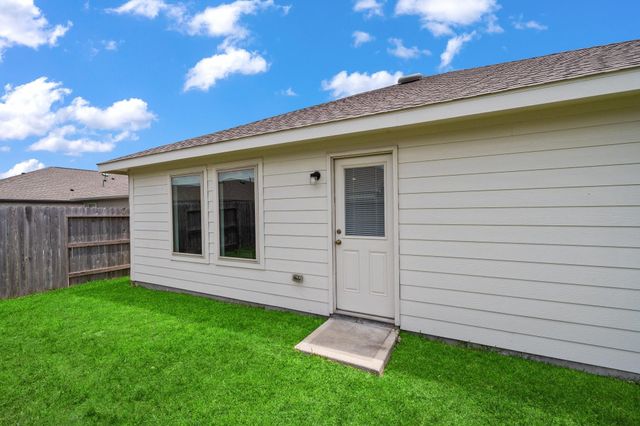 18107 Rockvine Drive, Hockley, TX 77447