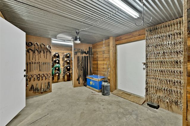 1901 Melissa Lane, Cleburne, TX 76031